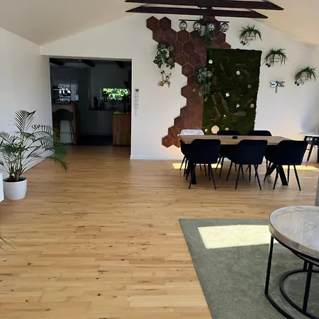 Villa Garden